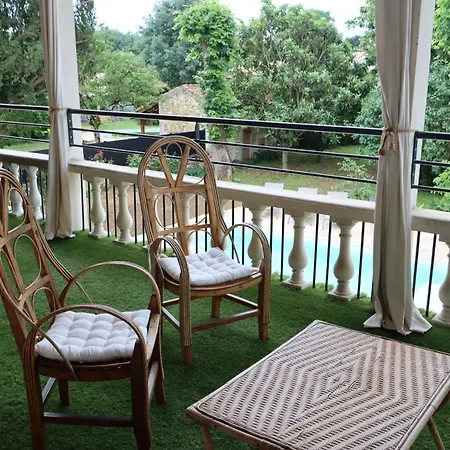 Semesterbostad Ladeveze *