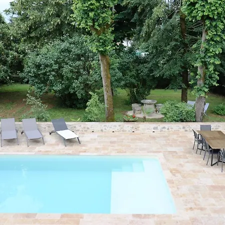 Semesterbostad Ladeveze *