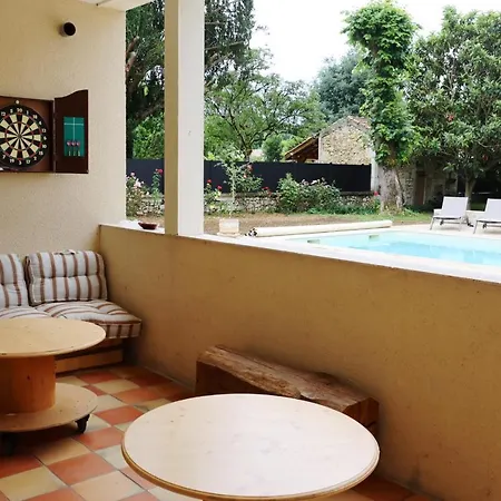 Semesterbostad Ladeveze *